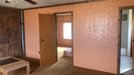 House in Bieber, California. Lassen County - image 19