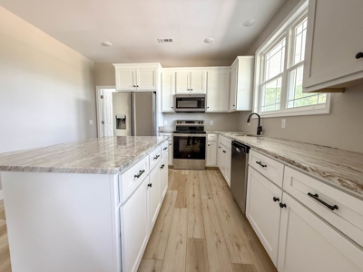 New Construction Modern Farmhouse In Buffalo Junction, VA - image 11