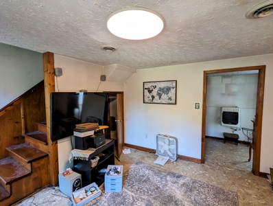 Brick Ranch for Sale at Auction in Floyd VA - image 8