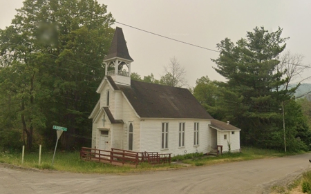 Country Church in peaceful creek valley for sale - image 2