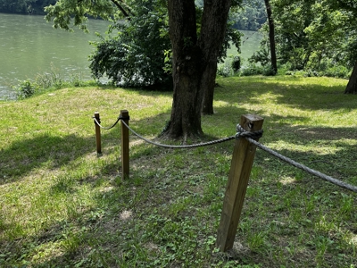 Log Cabin On The Banks Of The White River, Mountain View Arkansas - image 21