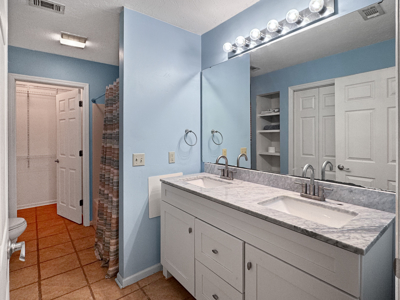Lakefront Home on 3 Lots For Sale in Jennings, Florida! - image 11