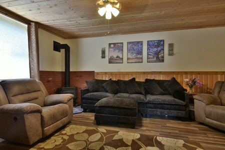 Priced to Sell!!  Cozy home & Huge Shop for sale in Diamond WA - image 12