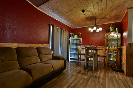 Priced to Sell!!  Cozy home & Huge Shop for sale in Diamond WA - image 16