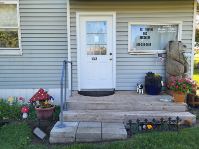 Priced to Sell!!  Cozy home & Huge Shop for sale in Diamond WA - image 2