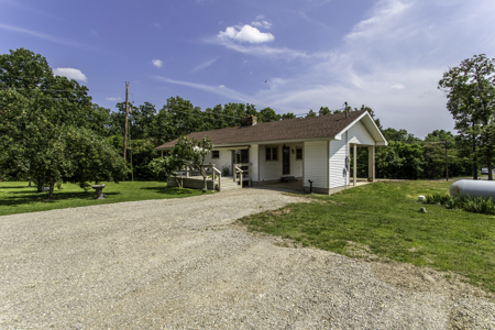 Country Home For Sale in Hardy, Arkansas - image 44