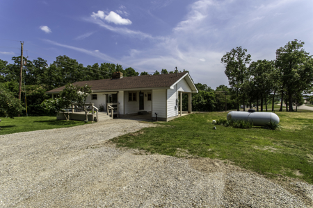 Country Home For Sale in Hardy, Arkansas - image 45