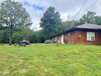 Versitle home for multi families for sale Highland AR - image 24