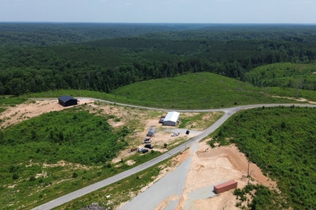 Country Home for Sale in Lewis County, Tennessee - image 17