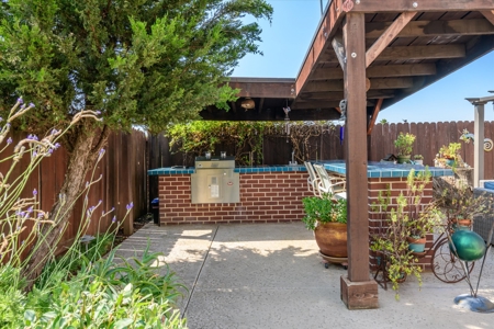Rare Winters, California Homes for Sale with Solar, Pool - image 37