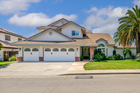 Rare Winters, California Homes for Sale with Solar, Pool - image 1