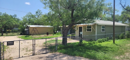 Affordable and Efficient Home for Sale in Mertzon, Texas - image 1