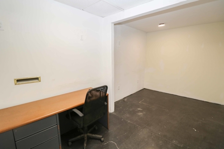 Multi-use commercial office/warehouse building , Lubbock Texas - image 11