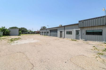 Multi-use commercial office/warehouse building , Lubbock Texas - image 2