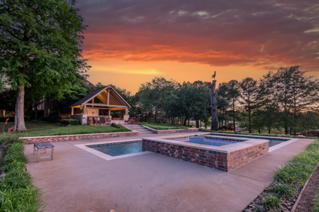 Premier Texas Ranch for Sale Cattle Horses Hunting Fishing - image 8
