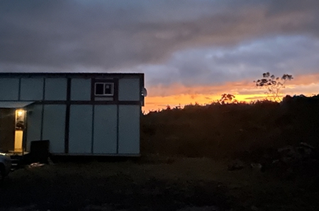 Off-grid Hawaii cabin w/ 2BR, 1.5BA, solar, ocean views on 1 Acre - image 2