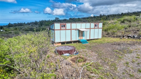 Off-grid Hawaii cabin w/ 2BR, 1.5BA, solar, ocean views on 1 Acre - image 30