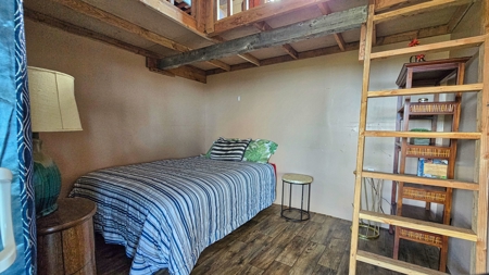 Off-grid Hawaii cabin w/ 2BR, 1.5BA, solar, ocean views on 1 Acre - image 14