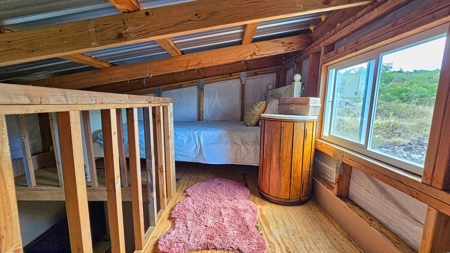 Off-grid Hawaii cabin w/ 2BR, 1.5BA, solar, ocean views on 1 Acre - image 15