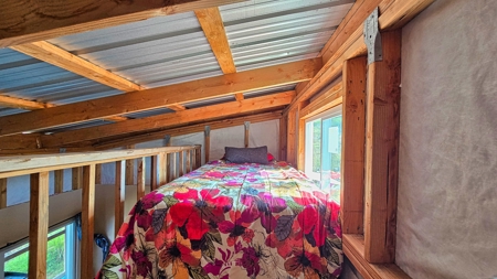 Off-grid Hawaii cabin w/ 2BR, 1.5BA, solar, ocean views on 1 Acre - image 10