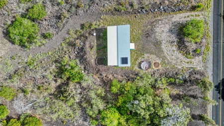 Off-grid Hawaii cabin w/ 2BR, 1.5BA, solar, ocean views on 1 Acre - image 27