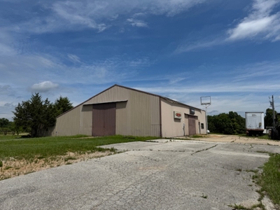 Commercial Buildings With Us Hwy 62/412 Frontage Near Salem Ar - image 8