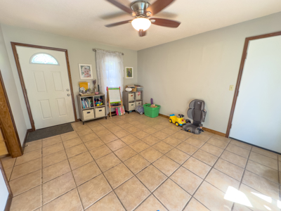 Charming & Spacious Family Home In The Heart Of Salem Arkansas - image 11