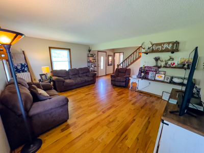 Charming & Spacious Family Home In The Heart Of Salem Arkansas - image 6
