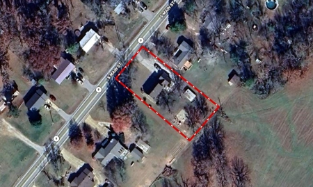 Charming & Spacious Family Home In The Heart Of Salem Arkansas - image 31