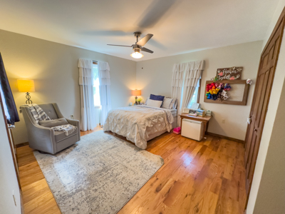 Charming & Spacious Family Home In The Heart Of Salem Arkansas - image 13
