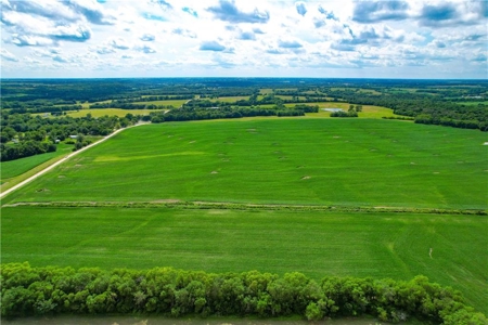 415.5+/- Acres Highly Tillable Grundy County MO Row Crop Farm - image 28
