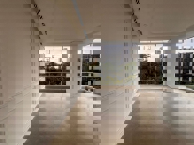 Modern office with Panoramic View in El Poblado - image 1