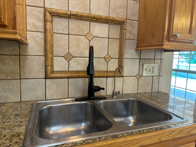 Custom Home for Sale in Gatesville, TX Golf Course Community - image 15
