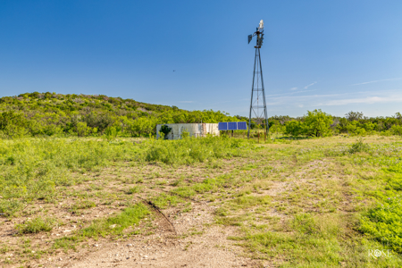 Turnkey 512-Acre Hunting Ranch in TX - image 12