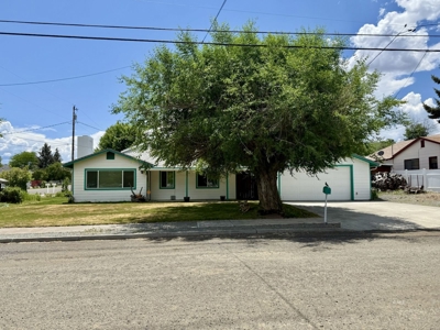Charming Remodeled Home in Modoc County - image 2