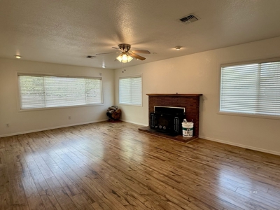Charming Remodeled Home in Modoc County - image 10