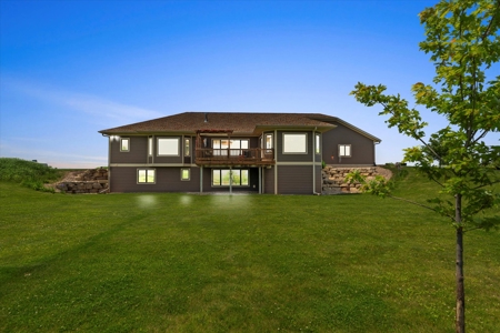Luxurious Executive Compound for Sale in Southwest Wisconsin - image 5