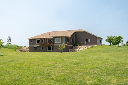 Luxurious Executive Compound for Sale in Southwest Wisconsin - image 9