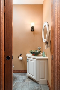 Luxurious Executive Compound for Sale in Southwest Wisconsin - image 37