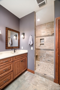 Luxurious Executive Compound for Sale in Southwest Wisconsin - image 21