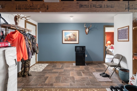 Luxurious Executive Compound for Sale in Southwest Wisconsin - image 35