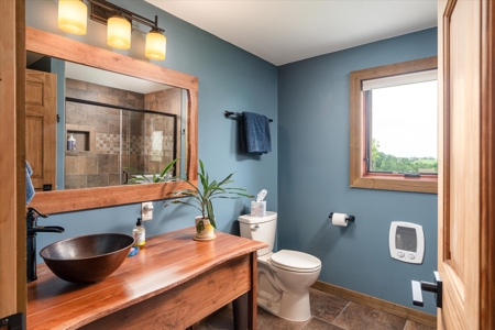 Luxurious Executive Compound for Sale in Southwest Wisconsin - image 30