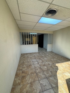 Investment Opportunity on Main – Office or Retail Potential - image 8