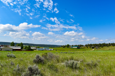 2 City Lots in Roundup, Montana 0.308 Acres - image 2