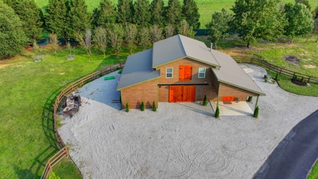 20-Acre Luxury Modern Estate in Barrow County, Georgia For Sale - image 45