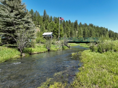 Eastern Oregon Bates Homestead - image 46
