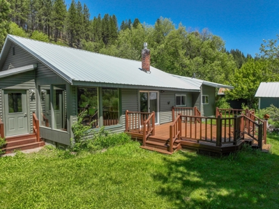 Eastern Oregon Bates Homestead - image 45