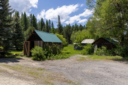 Eastern Oregon Bates Homestead - image 2