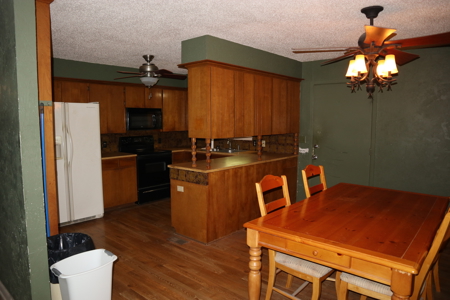 Country Home & Acreage For Sale Near Salem Arkansas - image 25