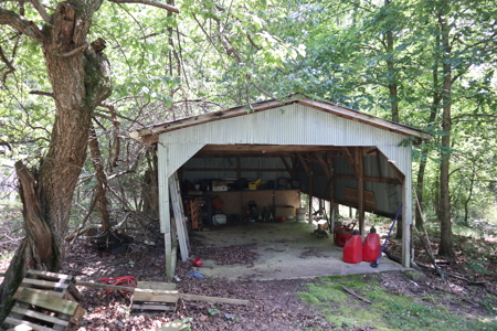 Country Home & Acreage For Sale Near Salem Arkansas - image 32